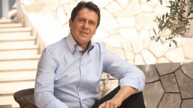 Bliži se godina od smrti sina: Enes Begović vraća se na muzičku scenu